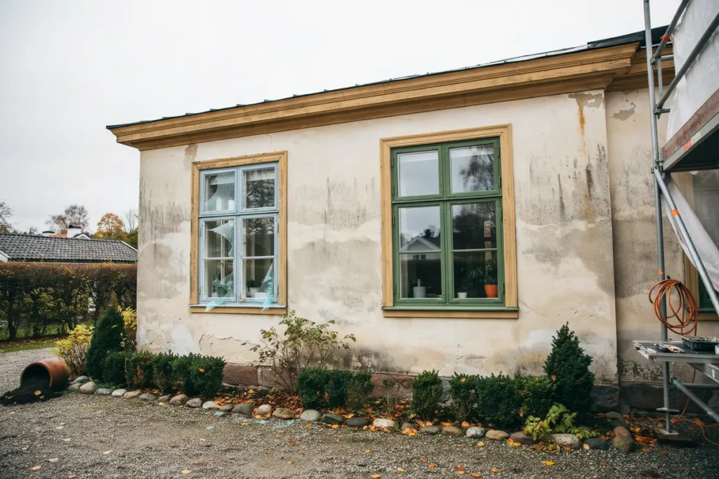 byta eller renovera f nster s bed mer du skick energiv rde och l nsamhet i din villa