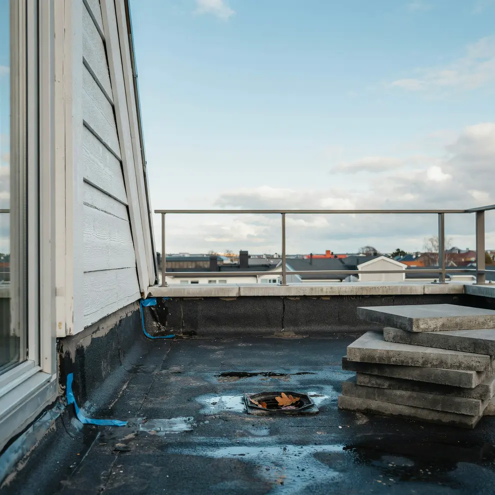 tatskikt besiktning dack takaltan balkong terrass uttran botkyrka grodinge tumba stockholm